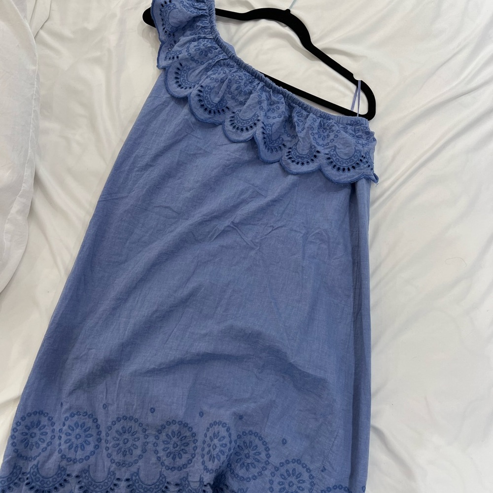 Vineyard Vines one shoulder dress